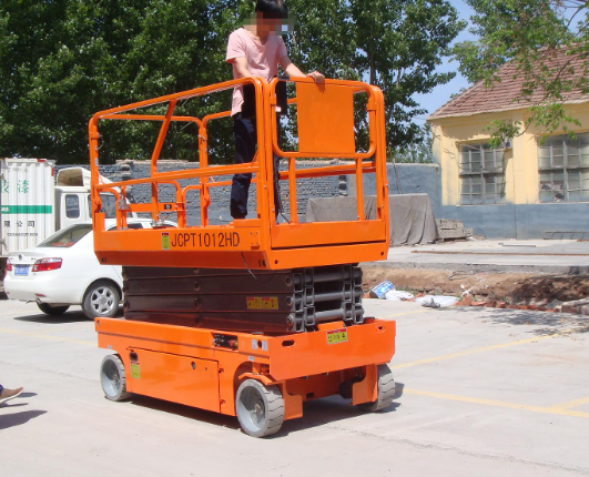 龙文移动式升降平台规格与使用规范